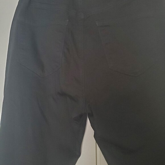 Urban Planet - Refuge High-waisted Flare Jeans - Picture 4 of 7